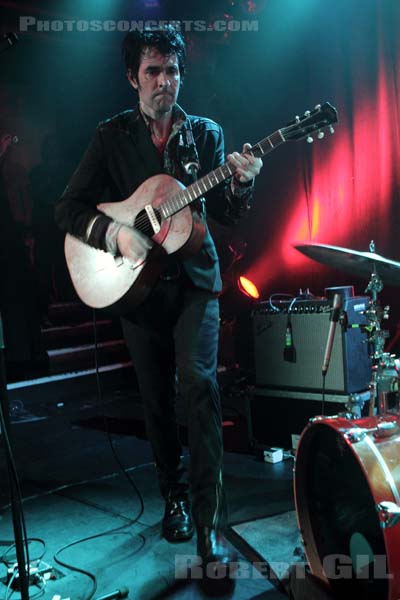 HEAVY TRASH - 2010-03-20 - PARIS - La Maroquinerie - Jonathan Kirk Spencer